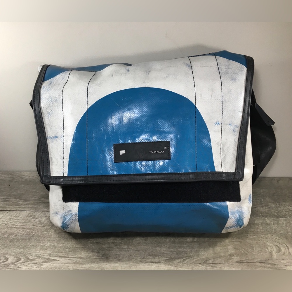 Freitag F-CUT F12 Dragnet "Your Fault" Courier Shoulder Bag Messenger Blue/White